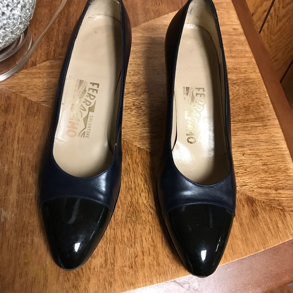 Salvatore Ferragamo Shoes -Size -7/ AA Colors Navy & Black-Good Condition - Picture 12 of 16
